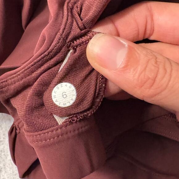 Lululemon Long Breath 2-in-1 Tank *Light Support in Redwood/Auburn Size 6 - Picture 5 of 5